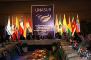 Unasur reanuda gestiones para diálogo político con Venezuela