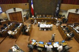 Aprueban voto de chilenos en el exterior