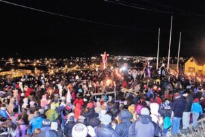 Una multitud peregrinó en Viernes Santo