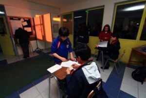 Estudiantes practican la democracia y eligen a nuevo Centro de Alumnos