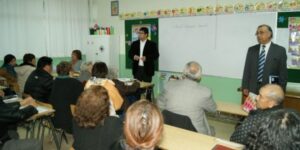 Participación en mesa de diálogo