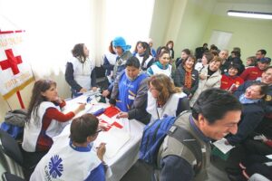 Masiva participación en colecta solidaria “Punta Arenas ayuda a Valparaíso”