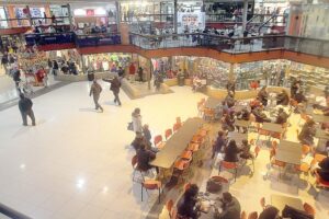 Reforma Tributaria: alza de impuestos a bebidas con azúcar y alcohólicas afectarán a ZF