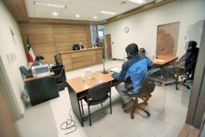 Con libertad vigilada pagará abuelo abuso sexual a la nieta