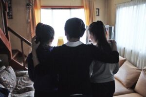 Madre identifica a detenido  como “abusador” de sus hijas