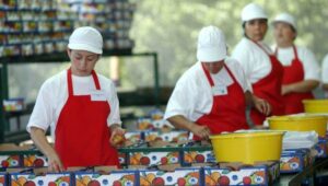 Compromiso para disminuir brecha de mujeres trabajadoras
