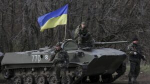 Blindados ucranianos apoyan a prorrusos en Sloviansk