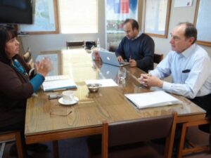 Seremi de Agricultura se reunió con representantes de frigorífico