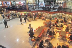 Con normalidad en los horarios funcionará comercio en Semana Santa