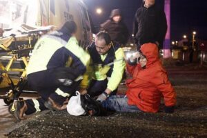 Mujer atropellada resultó con lesión en una pierna