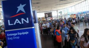 Acuerdo en LAN y próxima  semana normalizarán vuelos