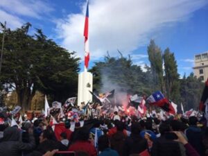 Lesionado con bomba de ruido en Plaza de Armas