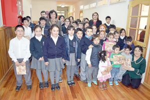 Niños de Villa Cerro Castillo celebraron el Día del Libro