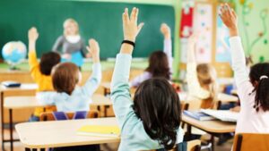 Presentan fechas del calendario escolar 2014
