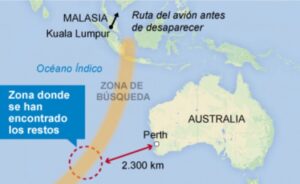 Encuentran posibles restos  de avión malasio perdido
