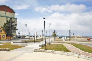 Obras Públicas analiza opciones para instalar Bandera Bicentenario