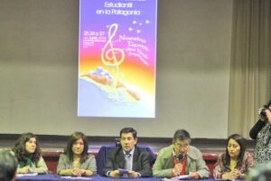 Lanzan bases del XXI Festival Folklórico Estudiantil en la Patagonia