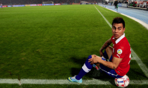 “Sampaoli nos llama una vez al mes”