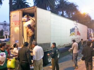 Arriban a Valparaíso primeras 30  toneladas de ayuda desde Magallanes