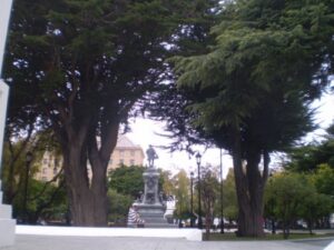 Punta Arenas presentará hoy cielo nublado y viento de hasta 50 km/h