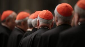 Vaticano destituyó a 884 sacerdotes por abusos a menores