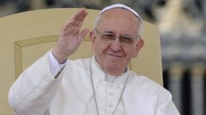 Papa Francisco podría terminar con el celibato sacerdotal