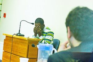 Juicio por presunta agresora: Colombiano que perdió ojo teme ser expulsado