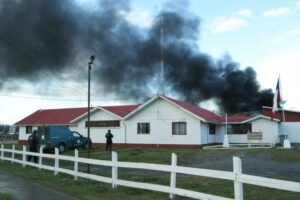 Gendarmería concretó simulacro de motín e incendio en Centro de Detención Preventiva de Puerto Natales