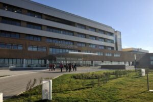 Buscan potenciar área oncológica del Hospital Clínico de Magallanes