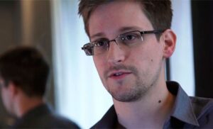 Edward Snowden afirmó que fue entrenado como un espía