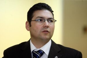 Solicitan 5 años y un día de cárcel para sujeto que amenazó a taxista con cuchillo y le sustrajo su vehículo