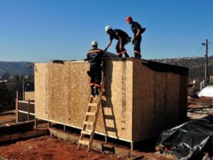 Sólo 87 viviendas de emergencia están completas