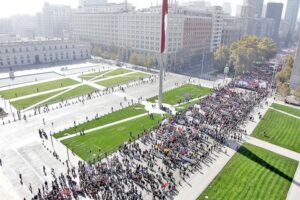 Estudiantes exigieron participar  en la reforma educacional