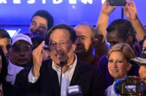 Juan Carlos Varela es elegido como nuevo Presidente de Panamá