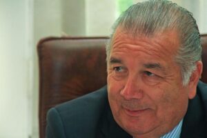 Fuerte disputa entre listas oficialistas y opositoras en internas del radicalismo, DC y PPD