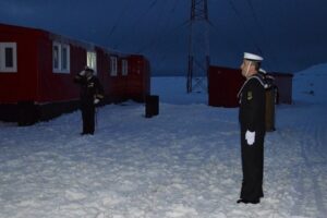 Efectivos de la Base Prat conmemoraron el Día de Las Glorias Navales