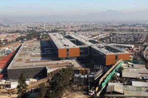 Minsal entregó al CDE antecedentes de hospitales con retraso