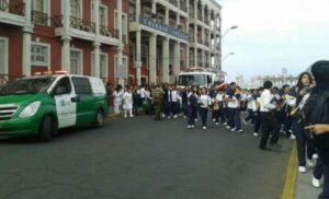 Evacuan 10 centros de educación por fuga de gas