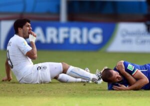Dura sanción a Suárez: suspendido por 9 partidos y 4 meses de inactividad