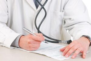 Licencias médicas: plazo de pagos  de Fonasa empeoró 18% desde 2010