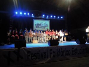 Preparan jornada inaugural del XXI Festival Folklórico Estudiantil en la Patagonia