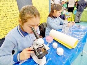 IV Feria Científica de la Escuela Juan Williams
