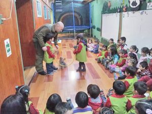 Carabineros desarrolló charlas educativas en jardines infantiles de Punta Arenas