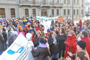 70 por ciento de adhesión a paro de profesores en Magallanes