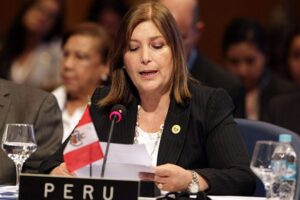 Canciller peruano ratificó frontera con Chile