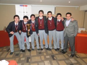 Alumnos del San José representarán a Magallanes en Torneo Zonal Sur de Debates en Inglés