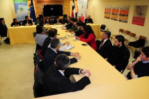 Intendente y seremis trabajaron con autoridades comunales de Porvenir