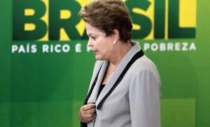 Presidenta Rousseff aumenta salario a Policía Federal
