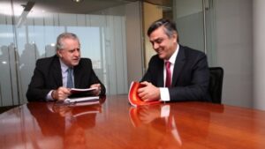 Pablo Longueira colaborará  con el Gobierno  en Energía