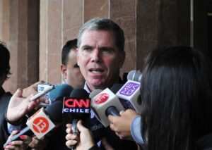 Bulnes pidió seriedad ante demanda de Bolivia